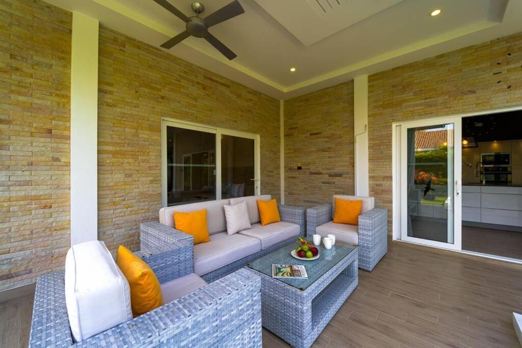 Modern 3 Bedroom Pool - Mr54 Vakantiehuis